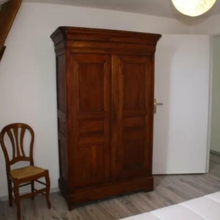 بيت للعطل House La Grange 9 *
